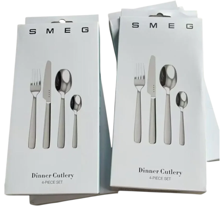 SMEG 24-piece cutlery set made of high-quality stainless steel in a luxurious Italian design