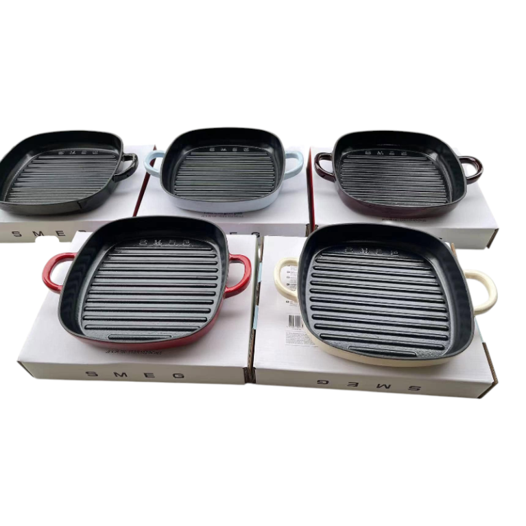 SMEG מחבת גריל מברזל יצוק 26×26 ס"מ